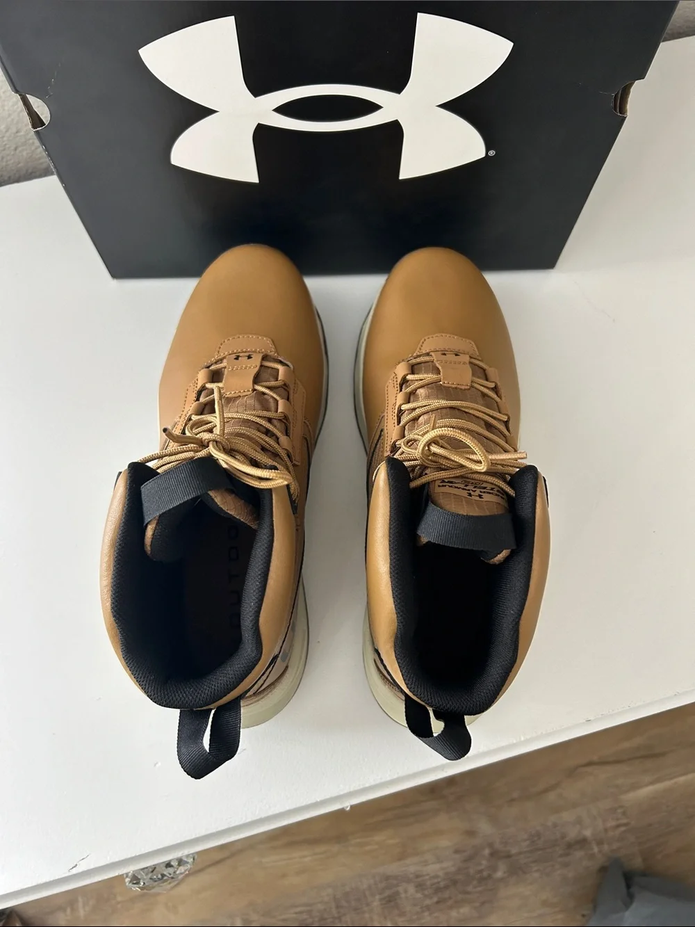 Under Armour take trails